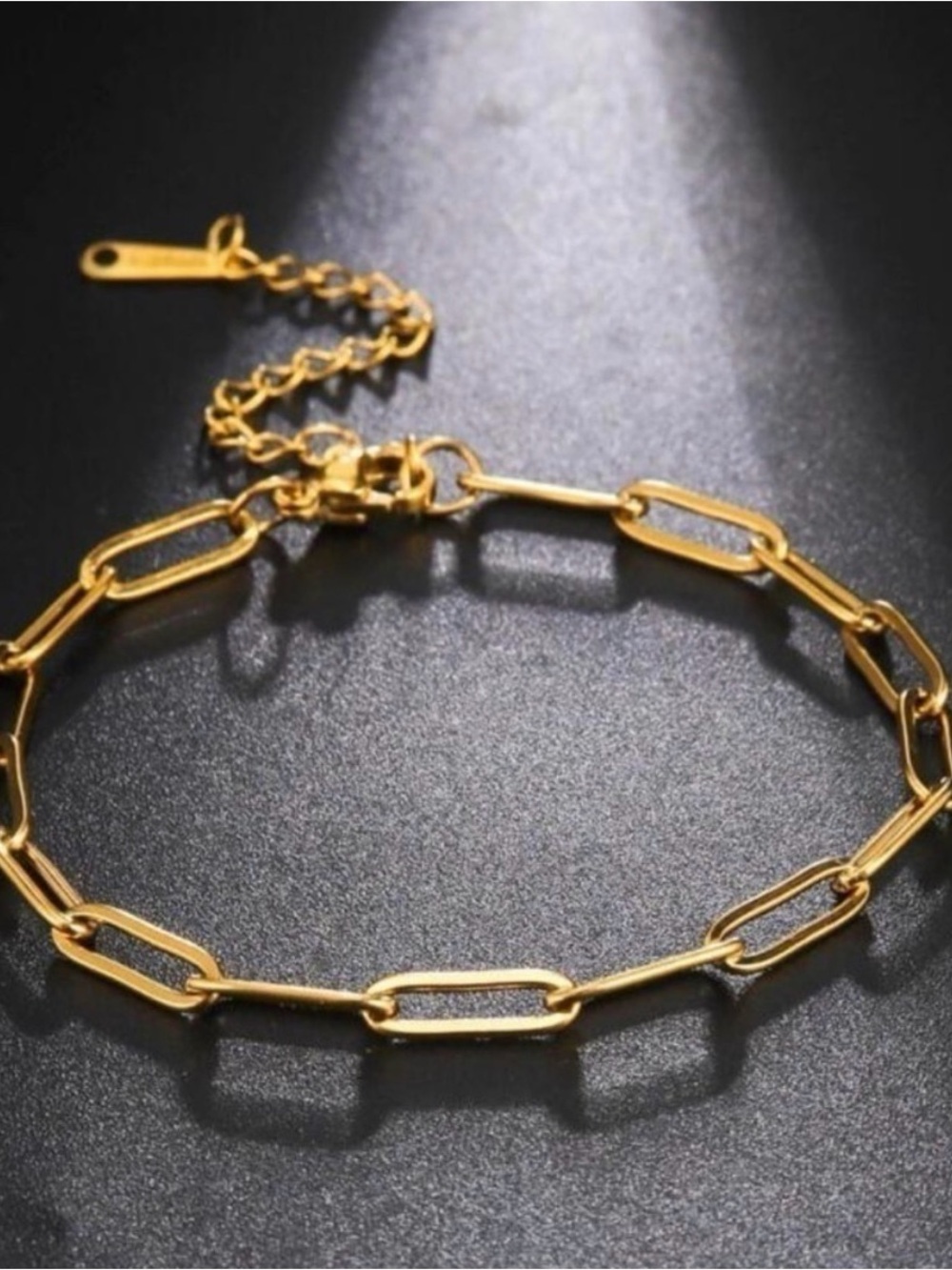 Minimal Gold Paperclip Bracelet for Women - Picture 2 of 7